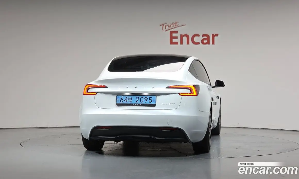 Tesla Model 3 2024 0.2 автомат (гидро), фото 3 Tesla Model 3 2024 0.2 автомат (гидро), фото 3