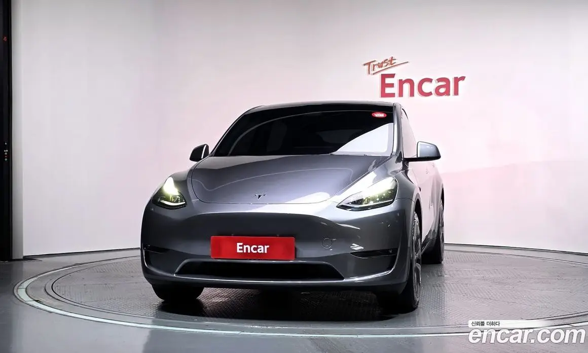 Tesla Model Y 2024 0.2 автомат (гидро), фото 3 Tesla Model Y 2024 0.2 автомат (гидро), фото 3