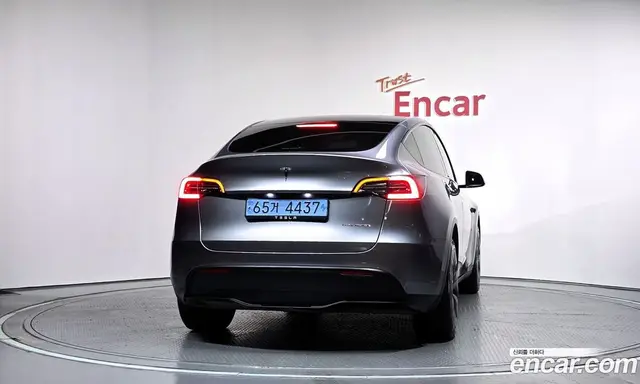 Tesla Model Y 2024 0.2 автомат (гидро), миниатюра 4 Tesla Model Y 2024 0.2 автомат (гидро), миниатюра 4