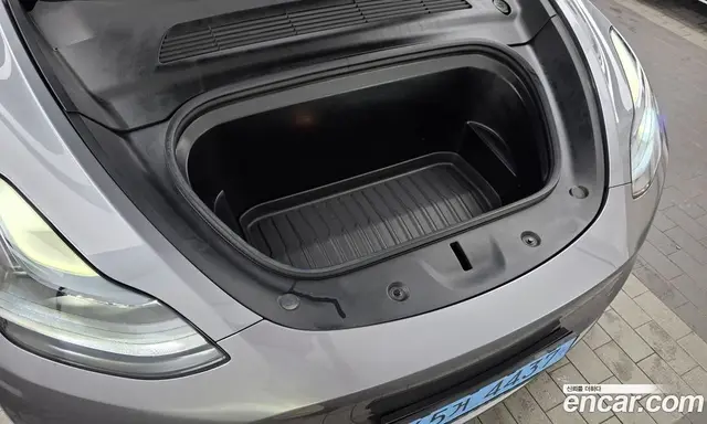 Tesla Model Y 2024 0.2 автомат (гидро), миниатюра 6 Tesla Model Y 2024 0.2 автомат (гидро), миниатюра 6