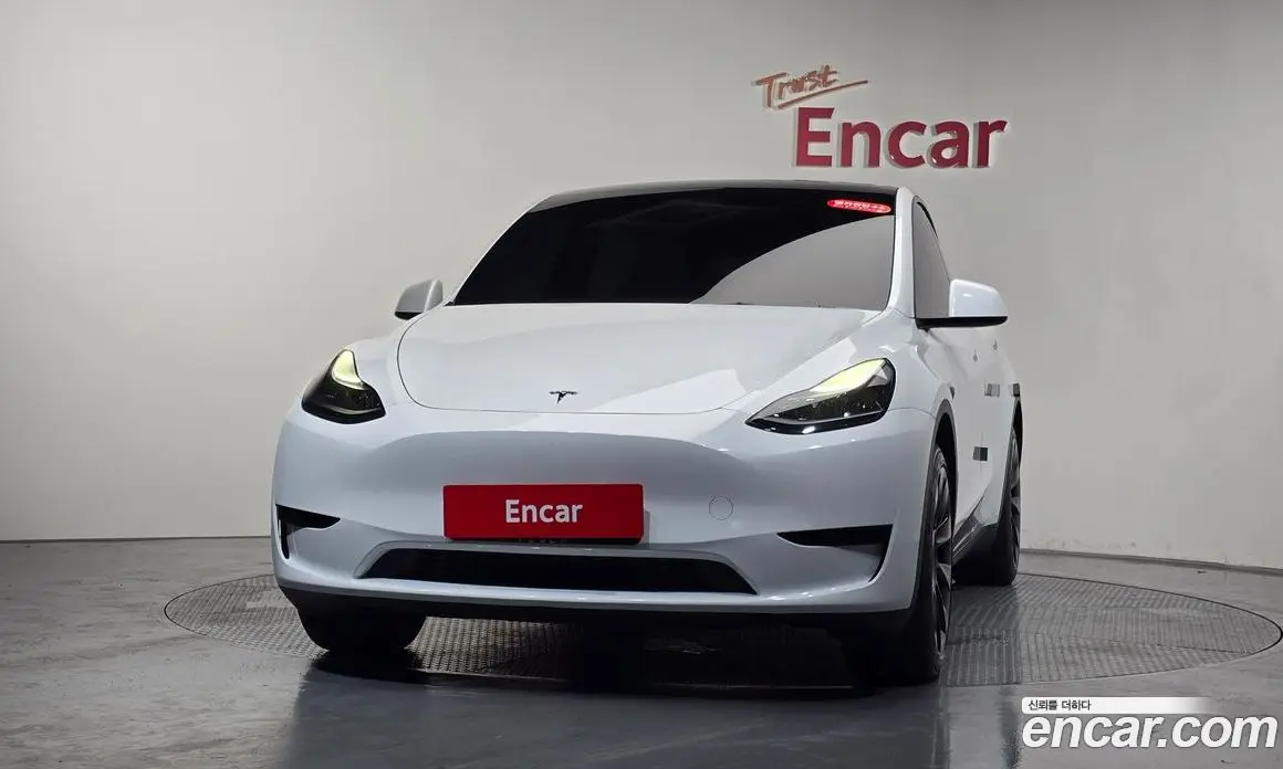 Tesla Model Y 2024 0.2 автомат (гидро), фото 2 Tesla Model Y 2024 0.2 автомат (гидро), фото 2