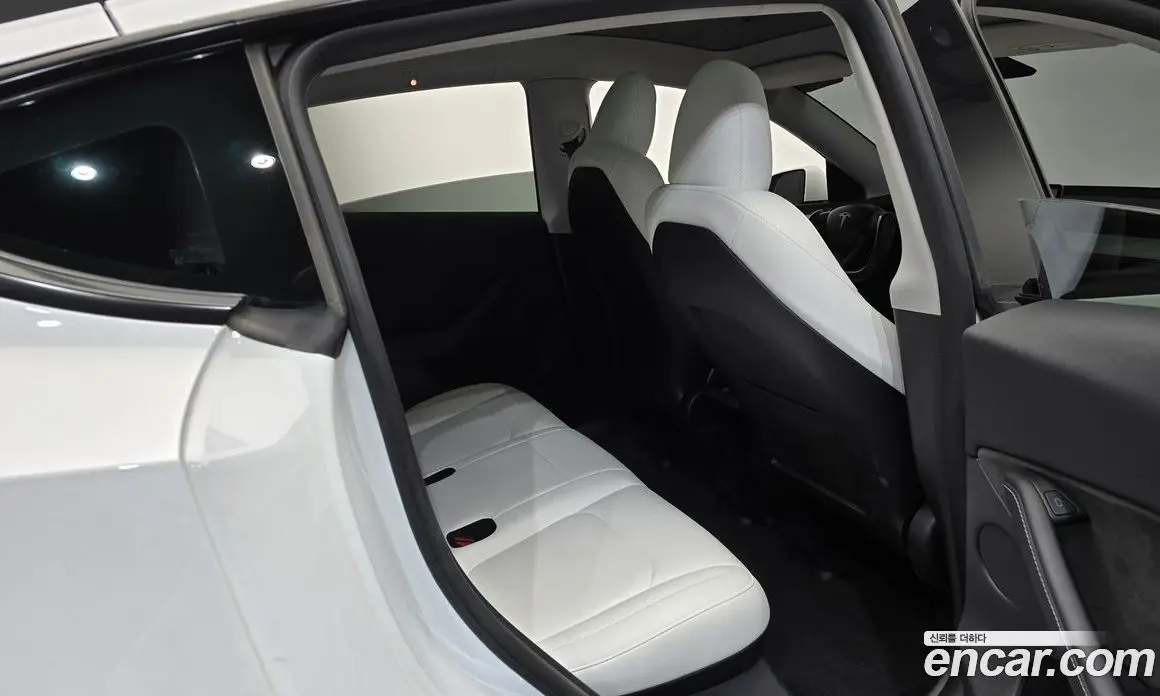 Tesla Model Y 2024 0.2 автомат (гидро), фото 16 Tesla Model Y 2024 0.2 автомат (гидро), фото 16