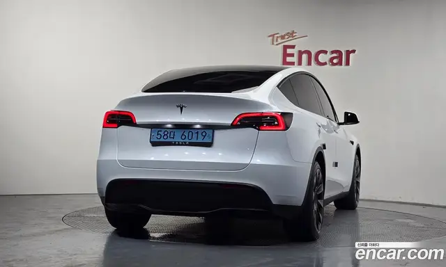 Tesla Model Y 2024 0.2 автомат (гидро), миниатюра 3 Tesla Model Y 2024 0.2 автомат (гидро), миниатюра 3
