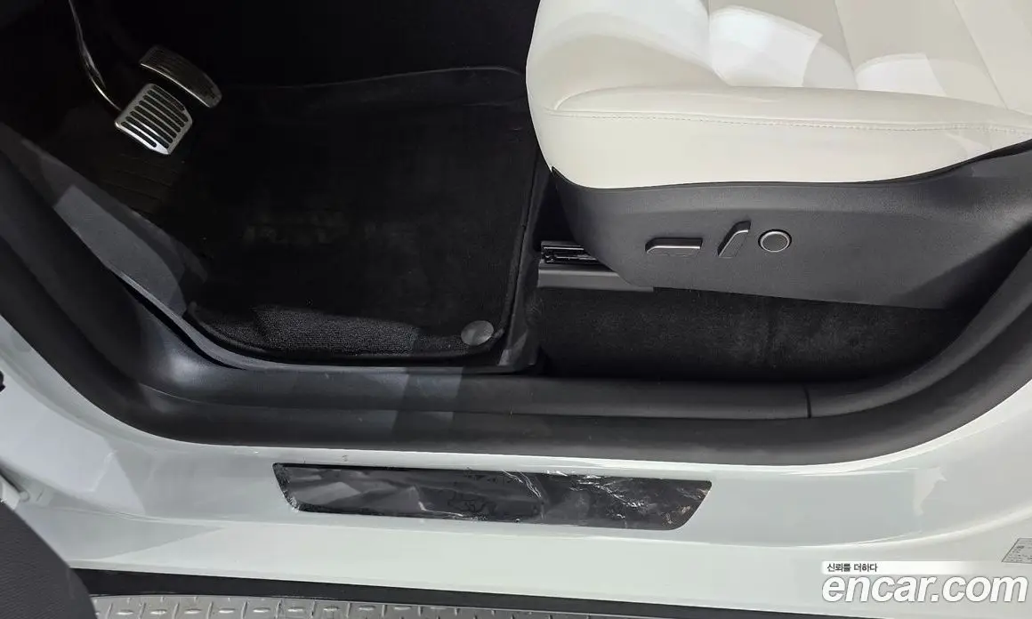 Tesla Model Y 2024 0.2 автомат (гидро), фото 27 Tesla Model Y 2024 0.2 автомат (гидро), фото 27