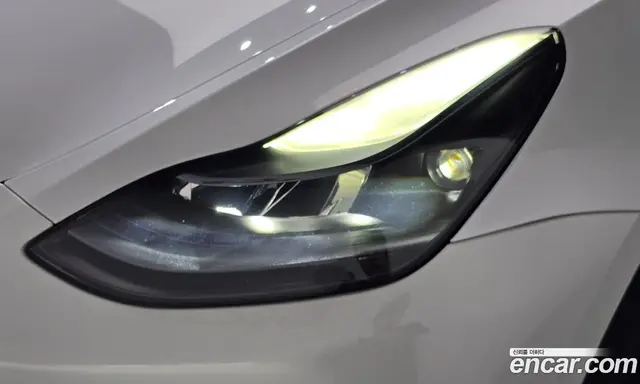 Tesla Model Y 2024 0.2 автомат (гидро), миниатюра 7 Tesla Model Y 2024 0.2 автомат (гидро), миниатюра 7