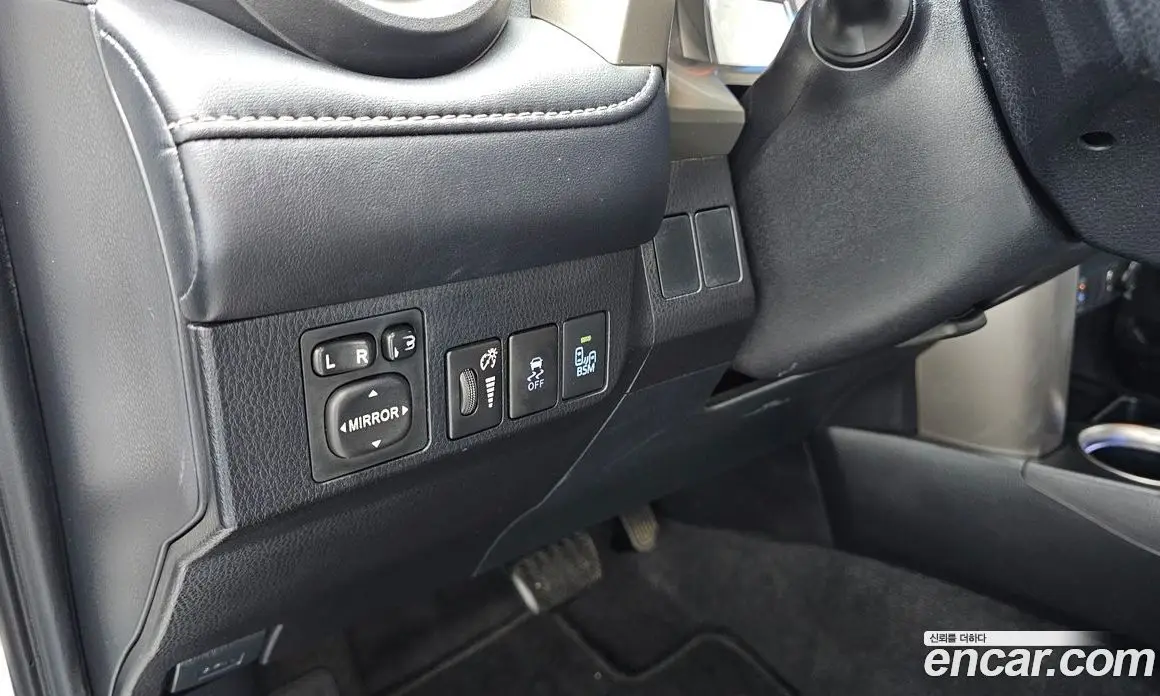 Toyota RAV4 2015 2.5 автомат (гидро), фото 17
