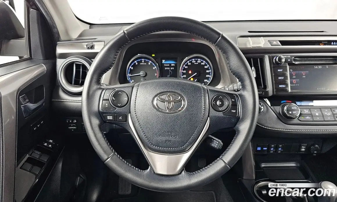 Toyota RAV4 2016 2.5 автомат (гидро), фото 13 Toyota RAV4 2016 2.5 автомат (гидро), фото 13