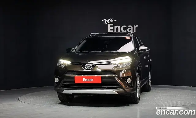 Toyota RAV4 2016 2.5 автомат (гидро), миниатюра 3 Toyota RAV4 2016 2.5 автомат (гидро), миниатюра 3