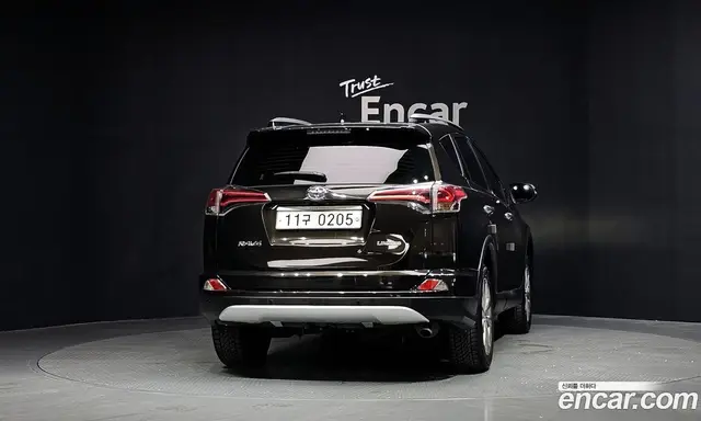 Toyota RAV4 2016 2.5 автомат (гидро), миниатюра 4 Toyota RAV4 2016 2.5 автомат (гидро), миниатюра 4