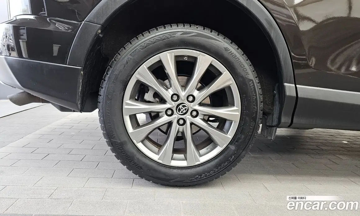 Toyota RAV4 2016 2.5 автомат (гидро), фото 5 Toyota RAV4 2016 2.5 автомат (гидро), фото 5