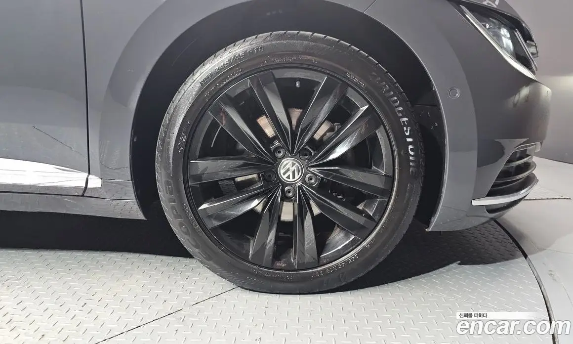 Volkswagen Arteon 2019 2.0 автомат (гидро), фото 7 Volkswagen Arteon 2019 2.0 автомат (гидро), фото 7