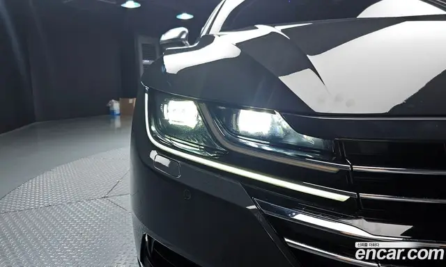 Volkswagen Arteon 2019 2.0 автомат (гидро), миниатюра 8 Volkswagen Arteon 2019 2.0 автомат (гидро), миниатюра 8