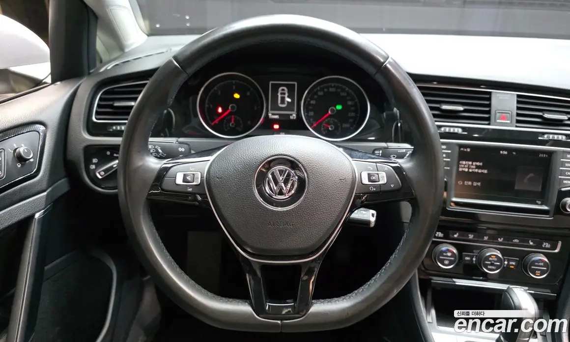 Volkswagen Golf 2016 2.0 автомат (гидро), фото 13 Volkswagen Golf 2016 2.0 автомат (гидро), фото 13