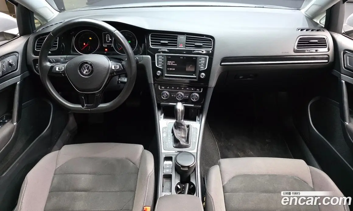 Volkswagen Golf 2016 2.0 автомат (гидро), фото 7 Volkswagen Golf 2016 2.0 автомат (гидро), фото 7