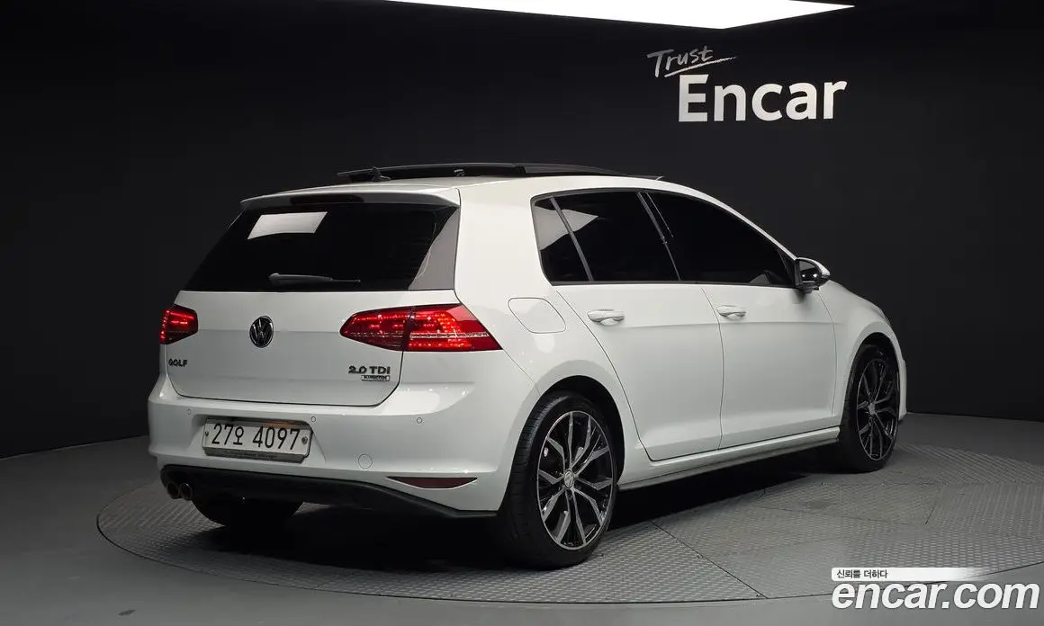 Volkswagen Golf 2016 2.0 автомат (гидро), фото 2 Volkswagen Golf 2016 2.0 автомат (гидро), фото 2