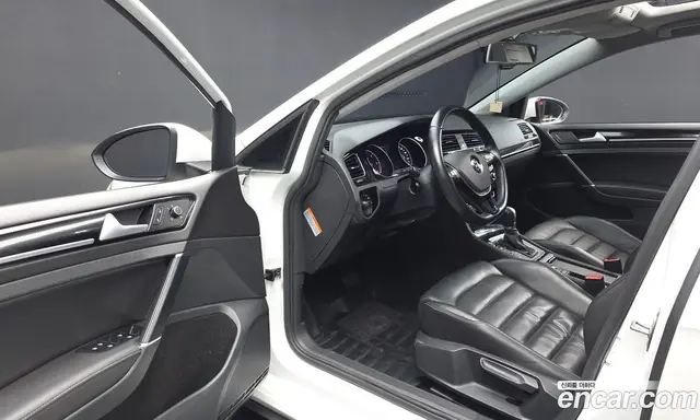 Volkswagen Golf 2016 2.0 автомат (гидро), миниатюра 10 Volkswagen Golf 2016 2.0 автомат (гидро), миниатюра 10