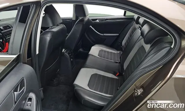 Volkswagen Jetta 2015 2.0 автомат (гидро), миниатюра 11 Volkswagen Jetta 2015 2.0 автомат (гидро), миниатюра 11
