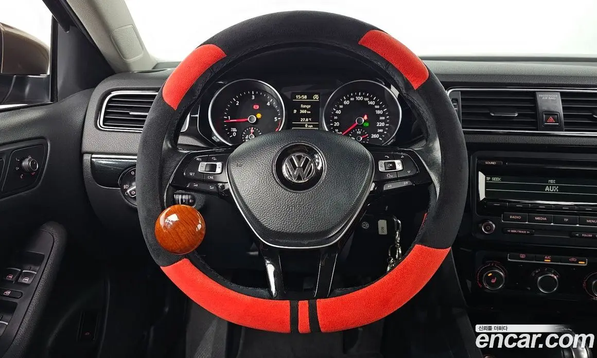 Volkswagen Jetta 2015 2.0 автомат (гидро), фото 13 Volkswagen Jetta 2015 2.0 автомат (гидро), фото 13