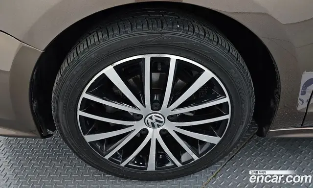 Volkswagen Jetta 2015 2.0 автомат (гидро), миниатюра 5 Volkswagen Jetta 2015 2.0 автомат (гидро), миниатюра 5
