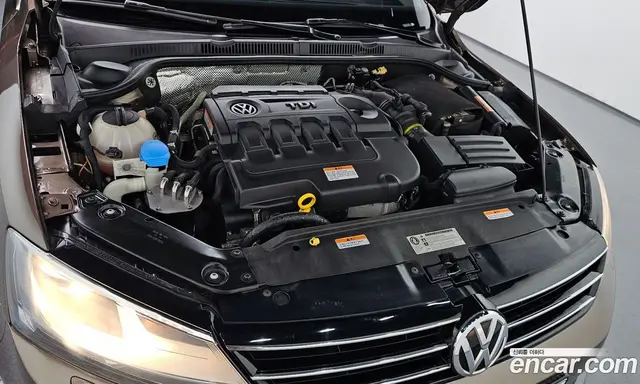 Volkswagen Jetta 2015 2.0 автомат (гидро), миниатюра 6 Volkswagen Jetta 2015 2.0 автомат (гидро), миниатюра 6