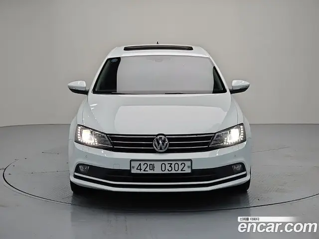 Volkswagen Jetta 2015 2.0 автомат (гидро), миниатюра 2 Volkswagen Jetta 2015 2.0 автомат (гидро), миниатюра 2