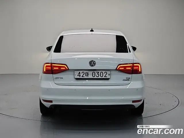 Volkswagen Jetta 2015 2.0 автомат (гидро), миниатюра 3 Volkswagen Jetta 2015 2.0 автомат (гидро), миниатюра 3