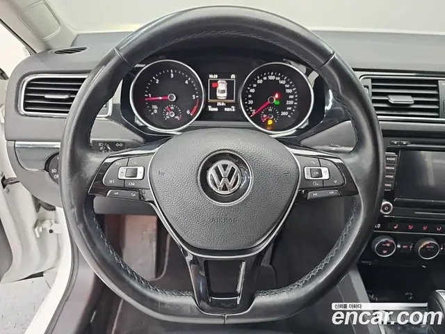 Volkswagen Jetta 2015 2.0 автомат (гидро), миниатюра 9 Volkswagen Jetta 2015 2.0 автомат (гидро), миниатюра 9