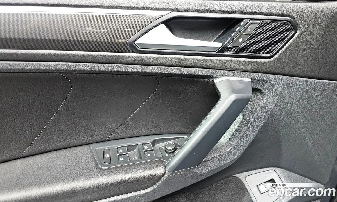 Volkswagen Tiguan 2020 2.0 автомат (гидро), фото 17