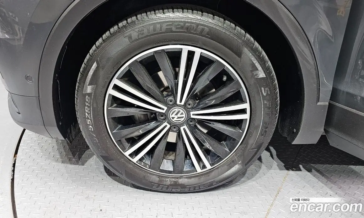 Volkswagen Tiguan 2020 2.0 автомат (гидро), фото 5