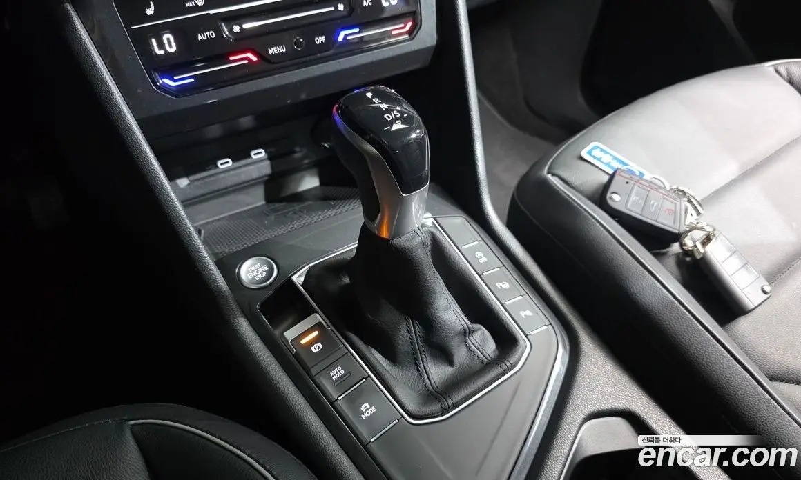 Volkswagen Tiguan 2022 2.0 автомат (гидро), фото 12 Volkswagen Tiguan 2022 2.0 автомат (гидро), фото 12