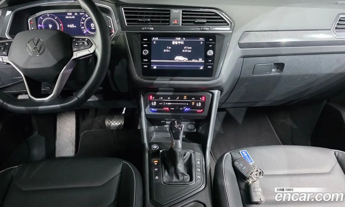 Volkswagen Tiguan 2022 2.0 автомат (гидро), фото 21 Volkswagen Tiguan 2022 2.0 автомат (гидро), фото 21