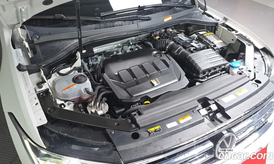 Volkswagen Tiguan 2022 2.0 автомат (гидро), фото 27 Volkswagen Tiguan 2022 2.0 автомат (гидро), фото 27