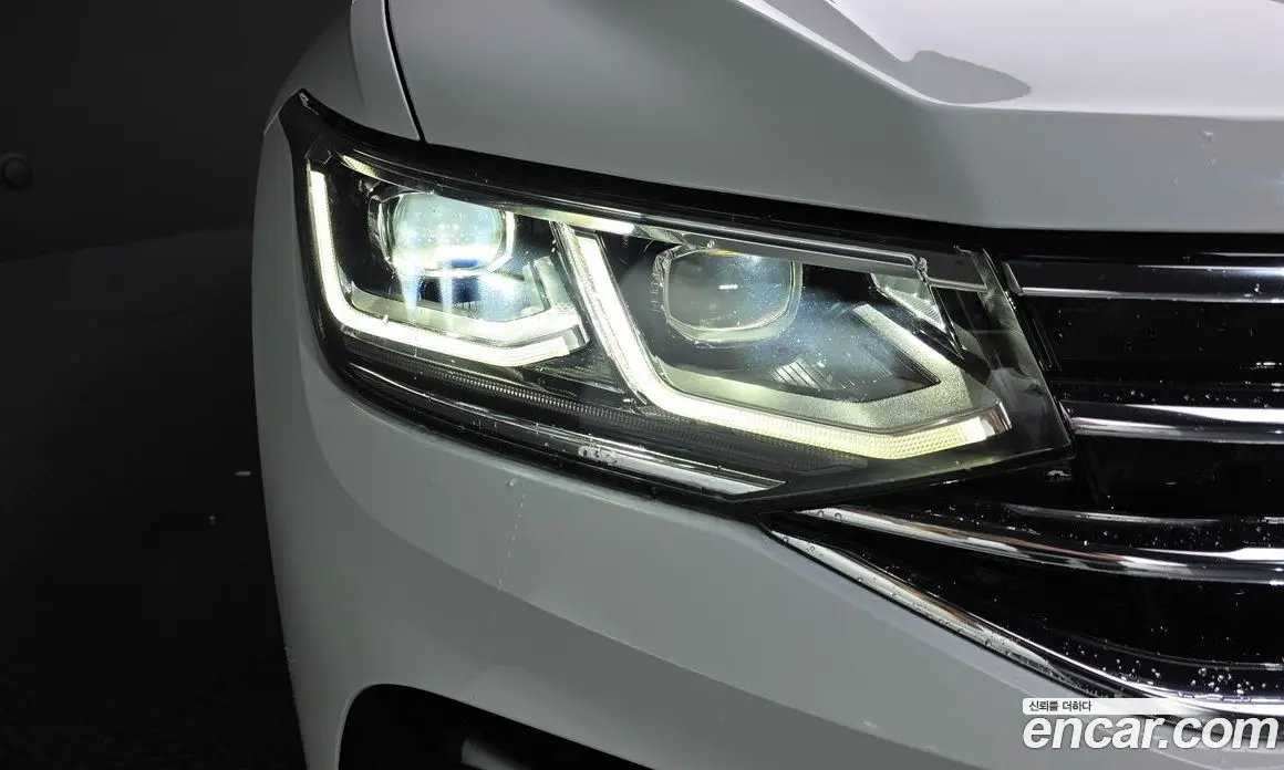 Volkswagen Tiguan 2022 2.0 автомат (гидро), фото 8 Volkswagen Tiguan 2022 2.0 автомат (гидро), фото 8