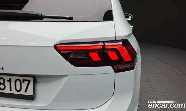 Volkswagen Tiguan 2022 2.0 автомат (гидро), миниатюра 9 Volkswagen Tiguan 2022 2.0 автомат (гидро), миниатюра 9