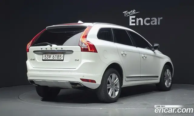Volvo XC60 2017 2.0 автомат (гидро), миниатюра 2 Volvo XC60 2017 2.0 автомат (гидро), миниатюра 2