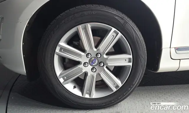 Volvo XC60 2017 2.0 автомат (гидро), миниатюра 5 Volvo XC60 2017 2.0 автомат (гидро), миниатюра 5
