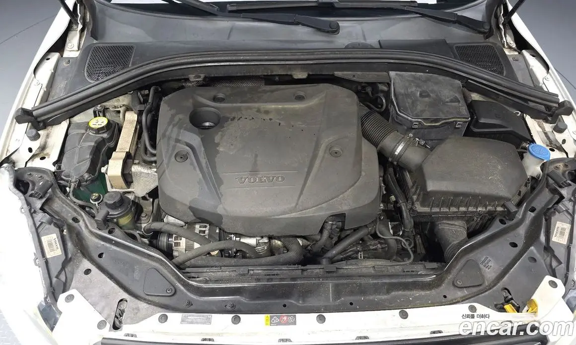 Volvo XC60 2017 2.0 автомат (гидро), фото 6 Volvo XC60 2017 2.0 автомат (гидро), фото 6
