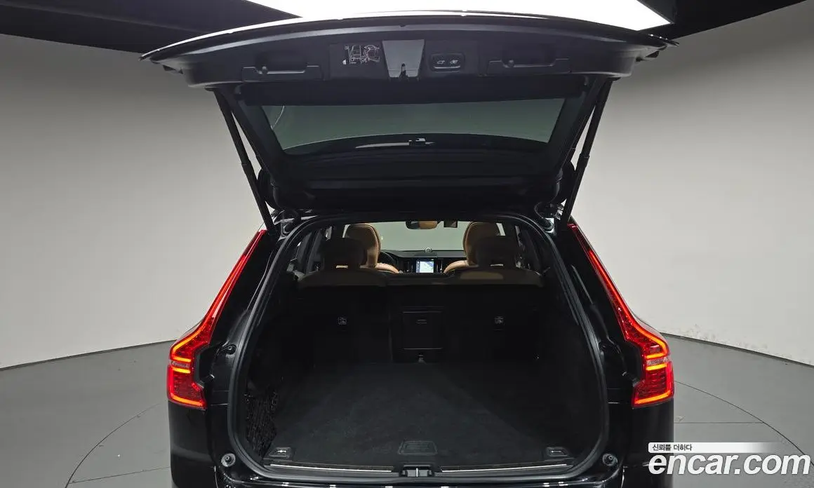 Volvo XC60 2020 2.0 автомат (гидро), фото 29 Volvo XC60 2020 2.0 автомат (гидро), фото 29