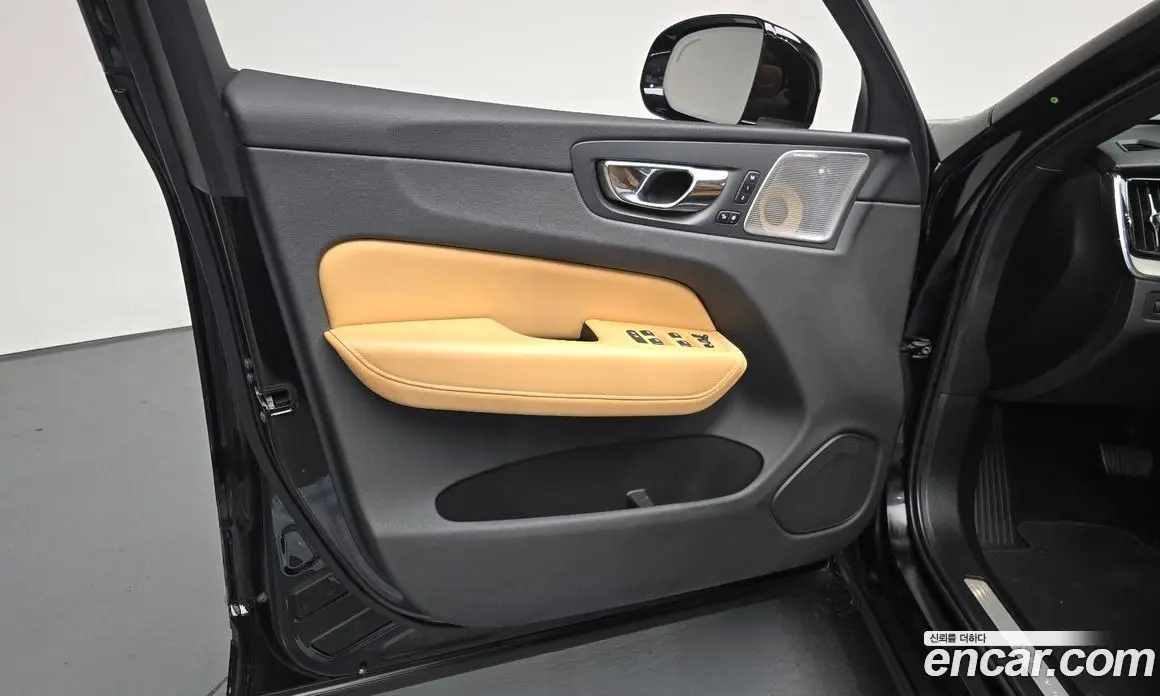 Volvo XC60 2020 2.0 автомат (гидро), фото 31 Volvo XC60 2020 2.0 автомат (гидро), фото 31