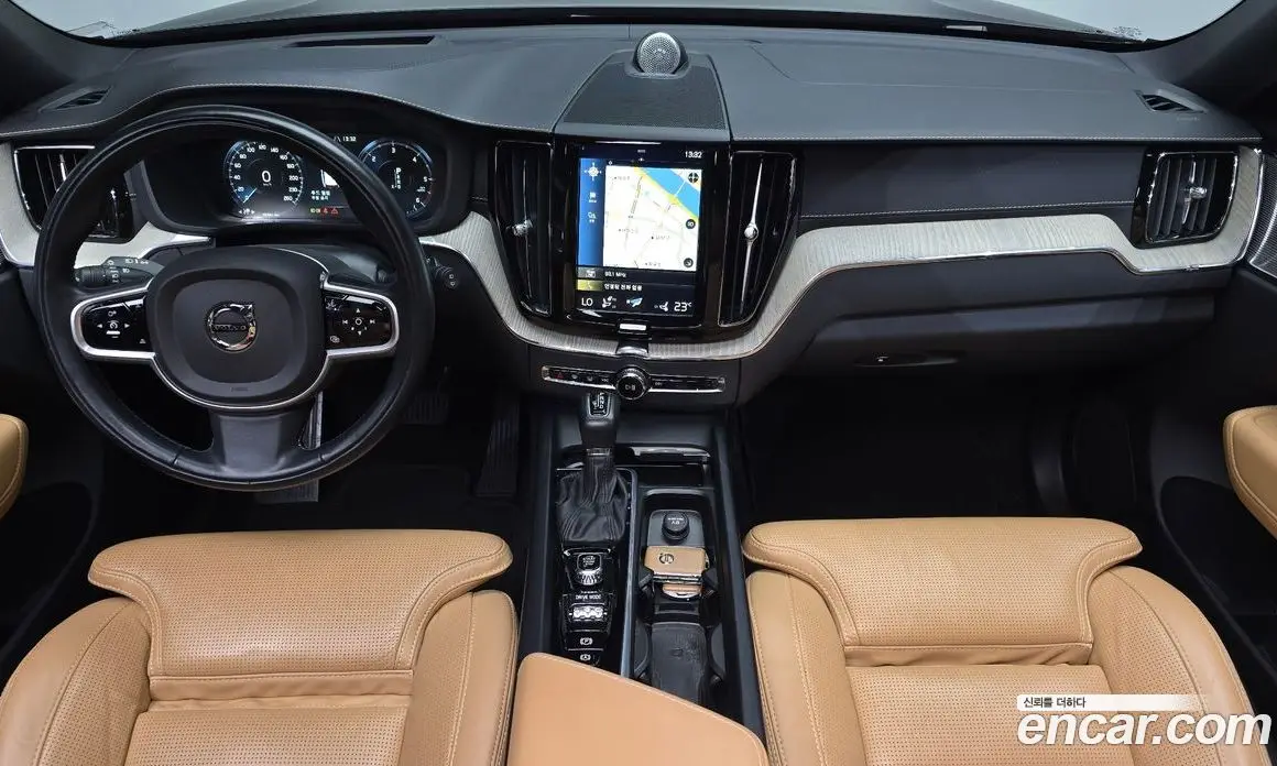 Volvo XC60 2020 2.0 автомат (гидро), фото 9 Volvo XC60 2020 2.0 автомат (гидро), фото 9