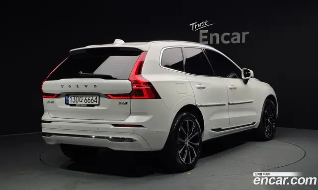 Volvo XC60 2023 2.0 автомат (гидро), миниатюра 2 Volvo XC60 2023 2.0 автомат (гидро), миниатюра 2