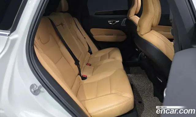 Volvo XC60 2023 2.0 автомат (гидро), миниатюра 12