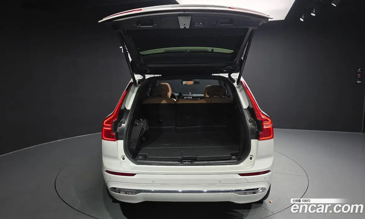 Volvo XC60 2023 2.0 автомат (гидро), фото 20 Volvo XC60 2023 2.0 автомат (гидро), фото 20