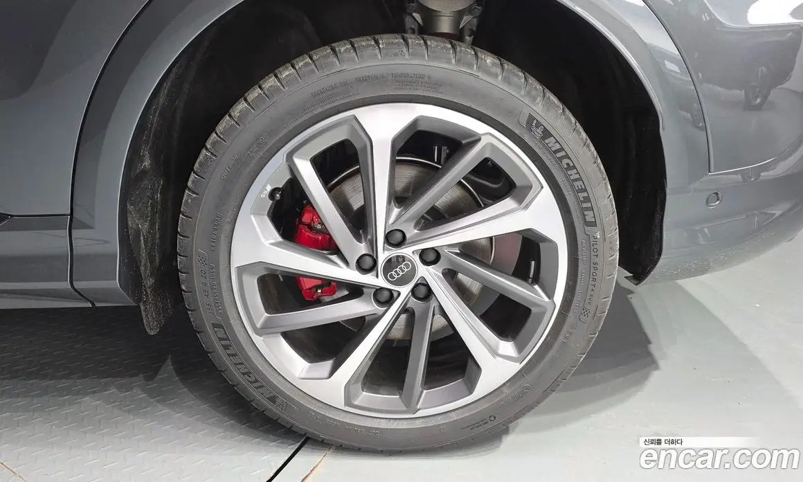 Audi Q5 2025 2.0 автомат (гидро), фото 7 Audi Q5 2025 2.0 автомат (гидро), фото 7