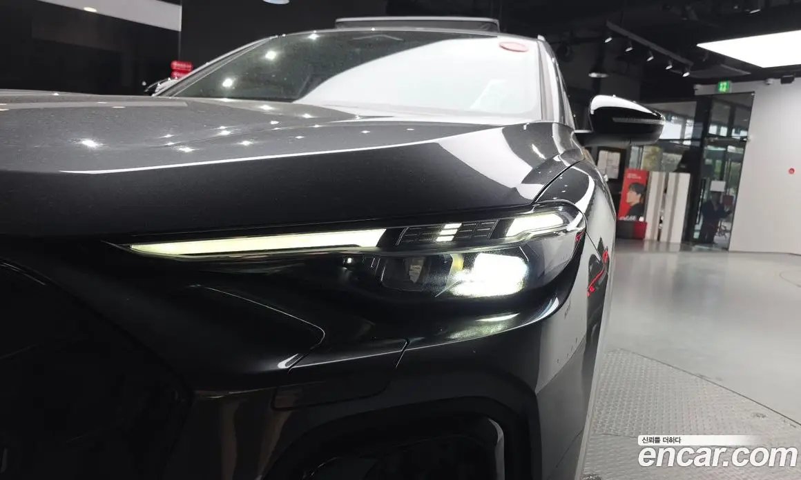 Audi Q5 2025 2.0 автомат (гидро), фото 8 Audi Q5 2025 2.0 автомат (гидро), фото 8