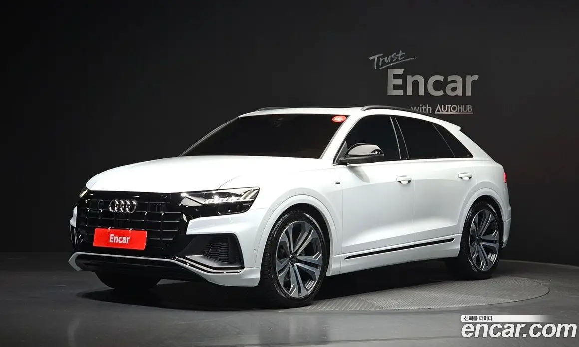 Audi Q8 2023 3.0 автомат (гидро), фото 1 Audi Q8 2023 3.0 автомат (гидро), фото 1