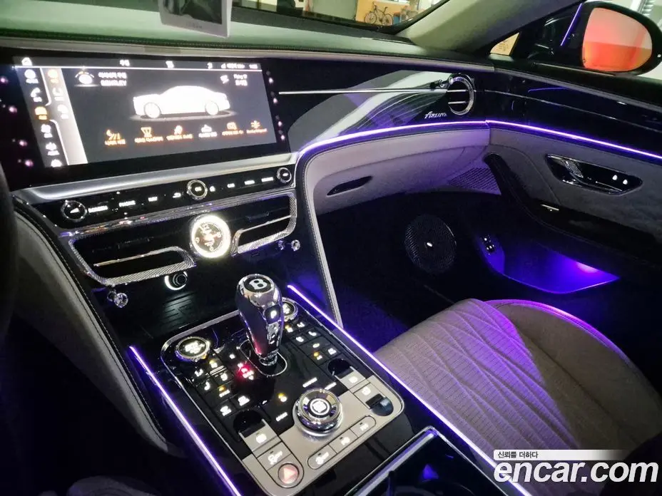 Bentley Flying Spur 2023 4.0 автомат (гидро), фото 15