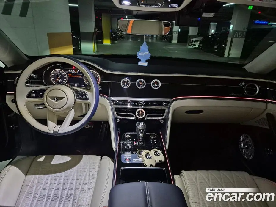 Bentley Flying Spur 2023 4.0 автомат (гидро), фото 6