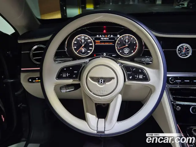 Bentley Flying Spur 2023 4.0 автомат (гидро), миниатюра 7