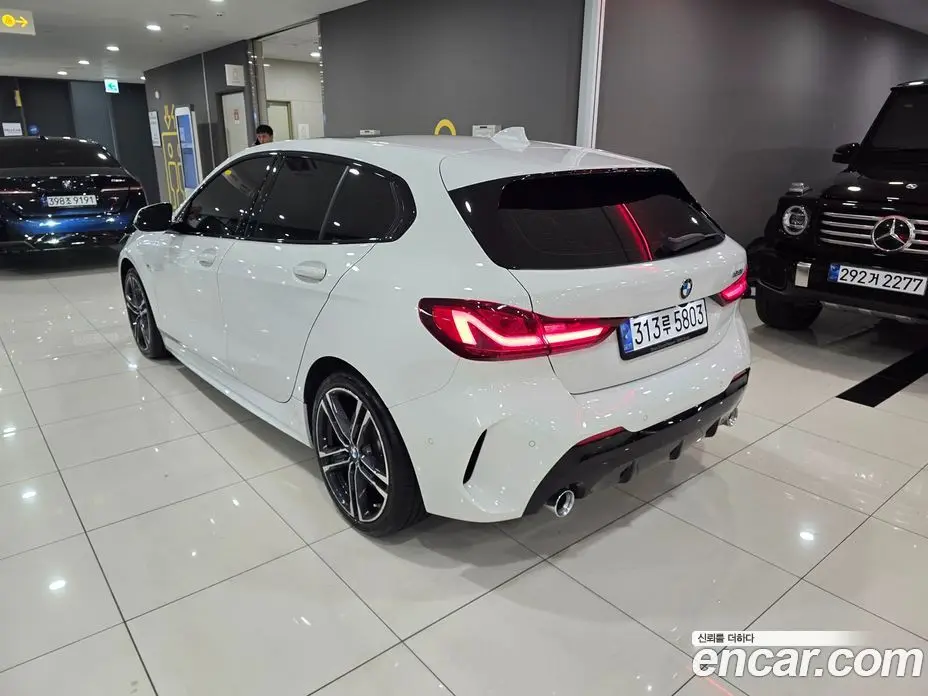 BMW 1 серия 2022 2.0 автомат (гидро), фото 3